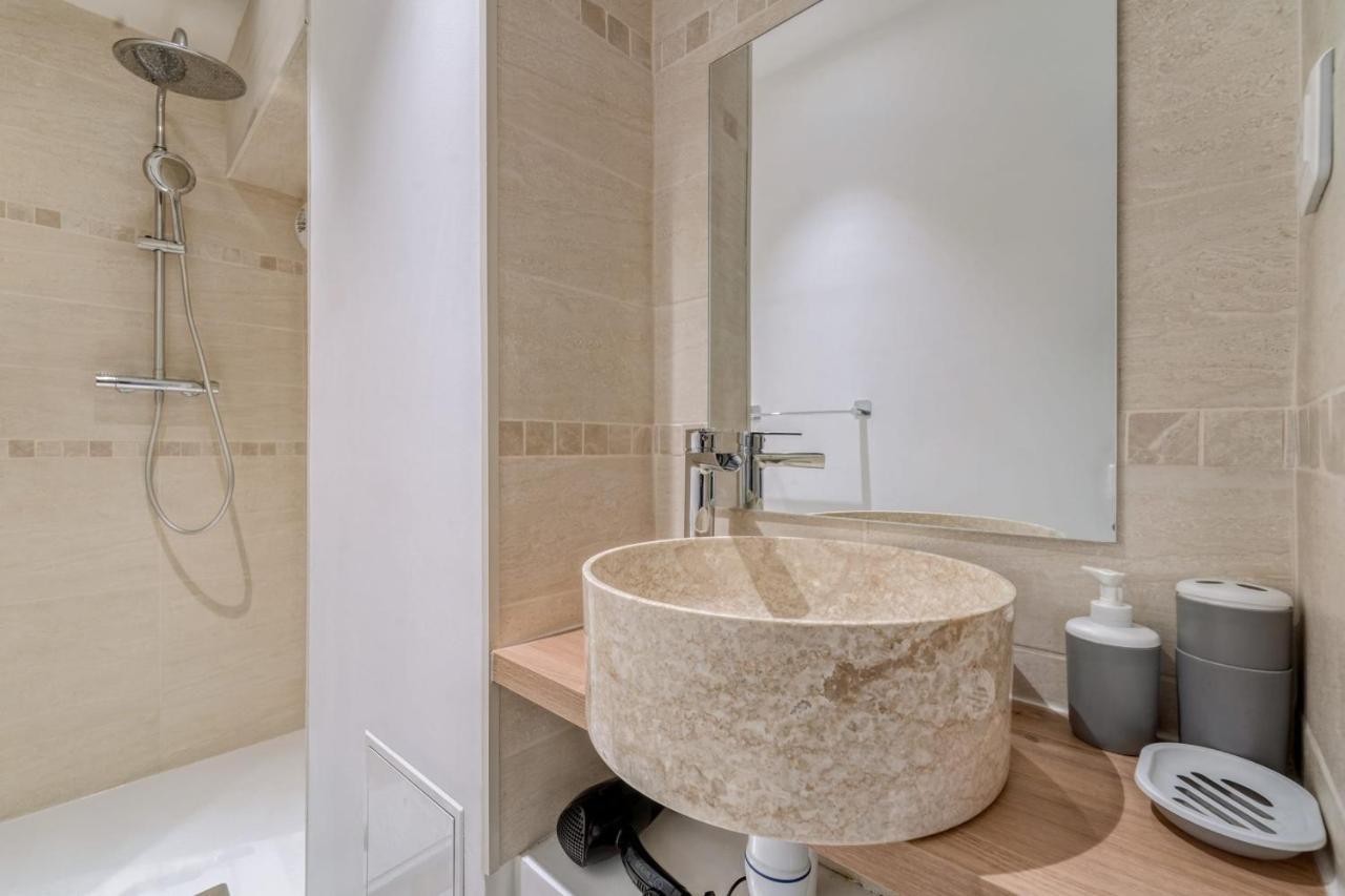 Beautiful Apartement With 2 Bedrooms In Paris Centre Esterno foto